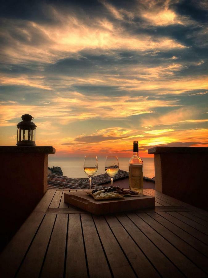 Villa Brezza Marina Nebida Bagian luar foto